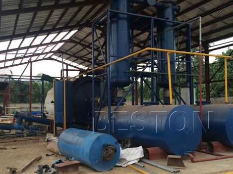 small plastic pyrolysis plant