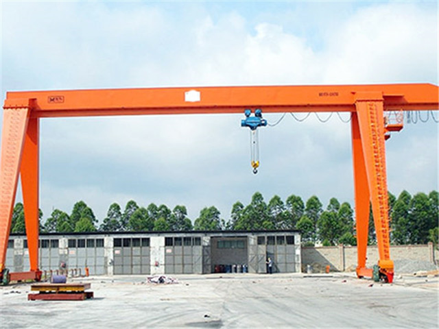 Single gantry crane