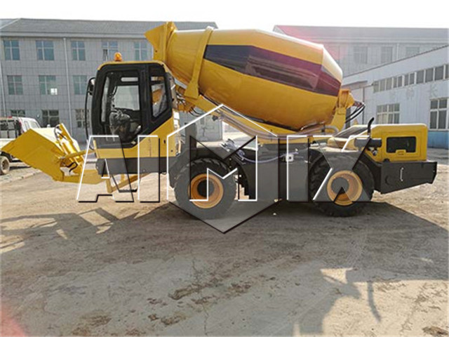 Self loading concrete mixer price